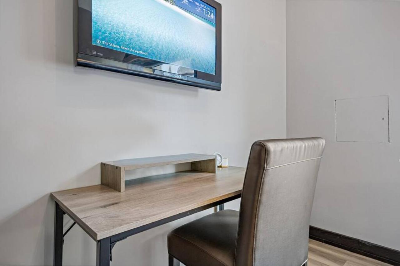 Nature'S Nook By Instant Suites Pool & Hottub Canmore Eksteriør bilde