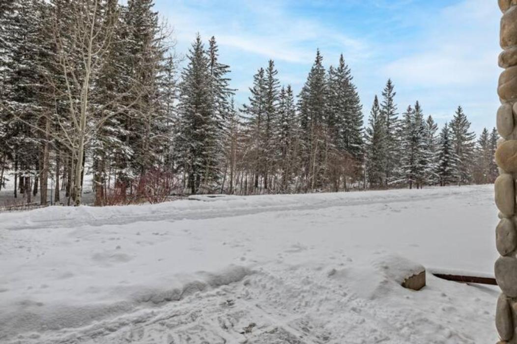 Nature'S Nook By Instant Suites Pool & Hottub Canmore Eksteriør bilde