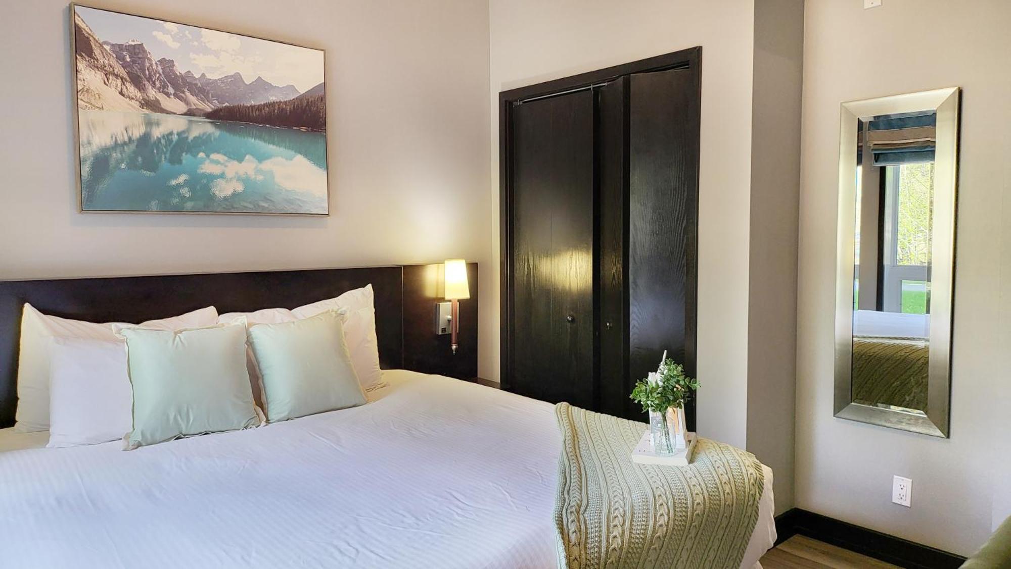Nature'S Nook By Instant Suites Pool & Hottub Canmore Eksteriør bilde